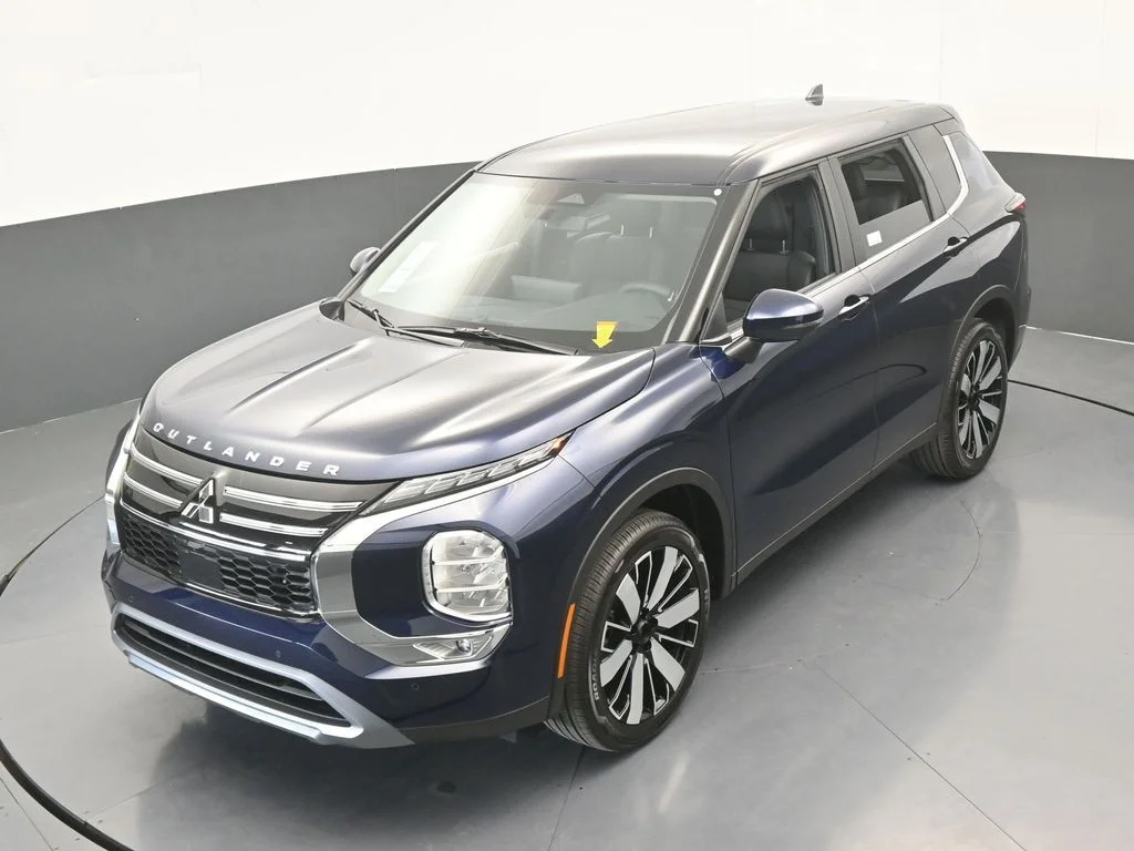 New 2026 Cosmic Blue Metallic Mitsubishi SE image 57