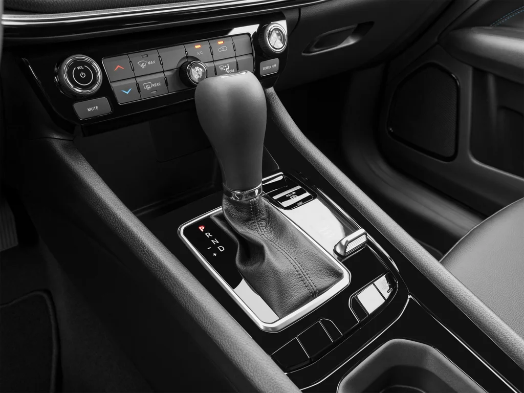 Used 2025 White Jeep Trailhawk image 26