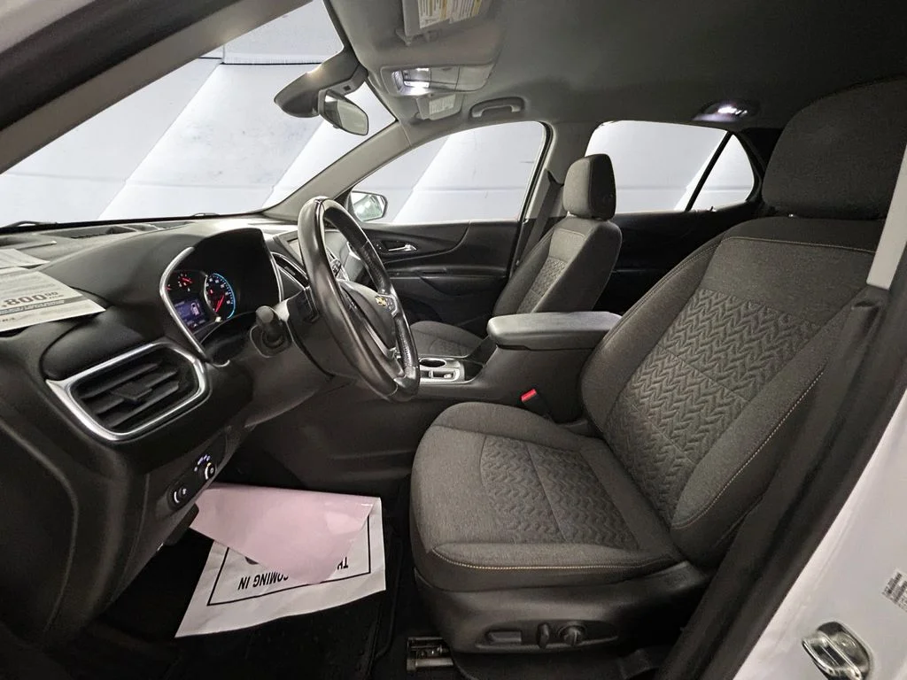 Used 2022 White Chevrolet LT image 7