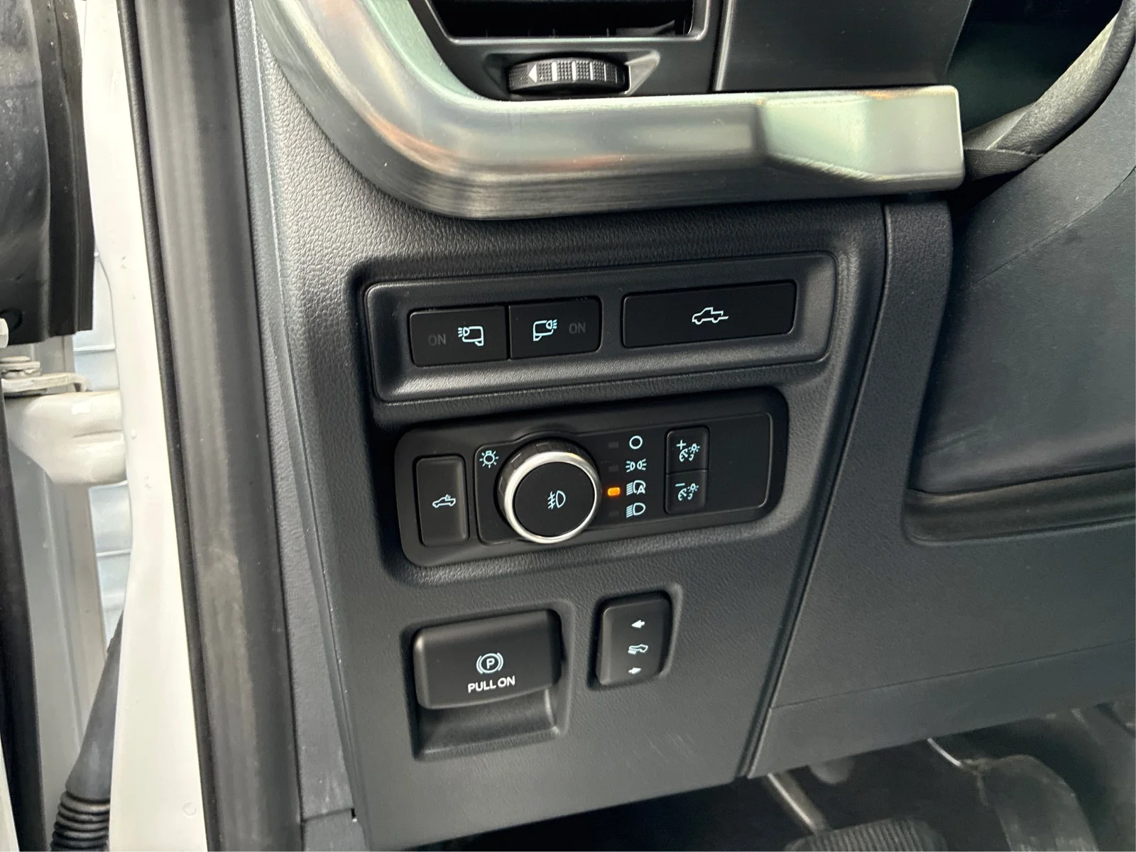 Used 2021 White Ford LARIAT image 16