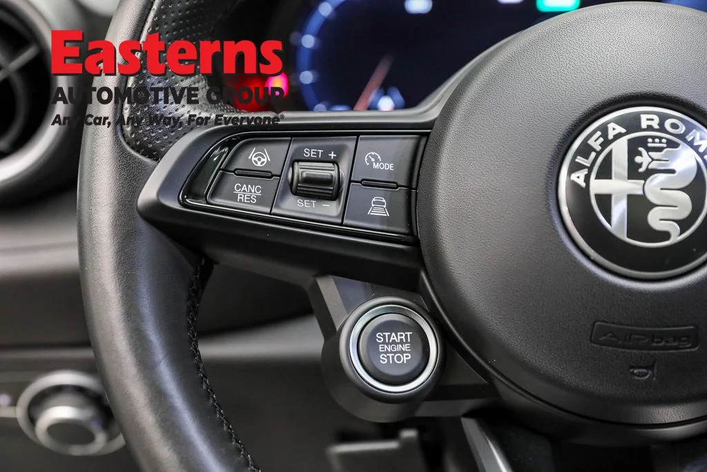 Used 2024 Green Alfa Romeo Ti image 15