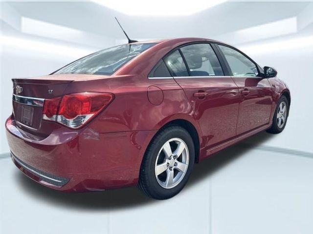 Used 2011 Red Chevrolet 1LT image 6