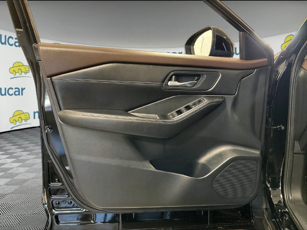 Used 2023 Black Nissan SV image 9