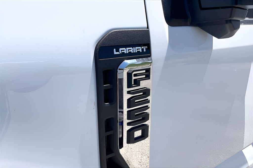 New 2026 Oxford White Ford Lariat image 20