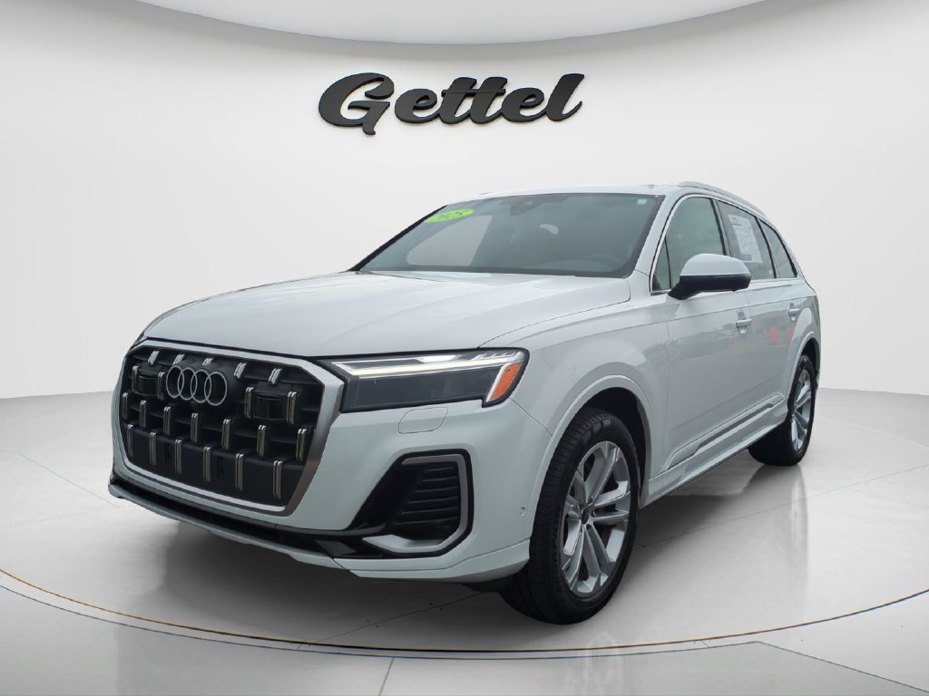2025 Audi Q7 Premium Plus