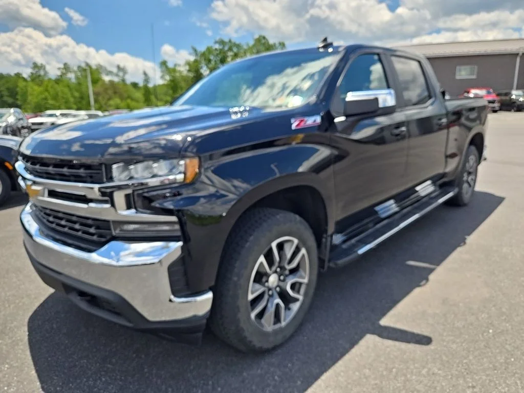 Used 2020 Black Chevrolet LT image 1