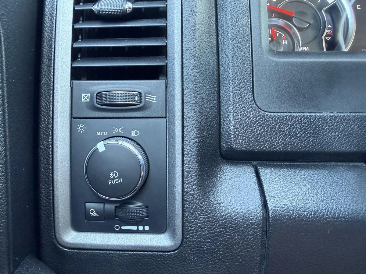 Used 2023 Blue RAM Express image 27