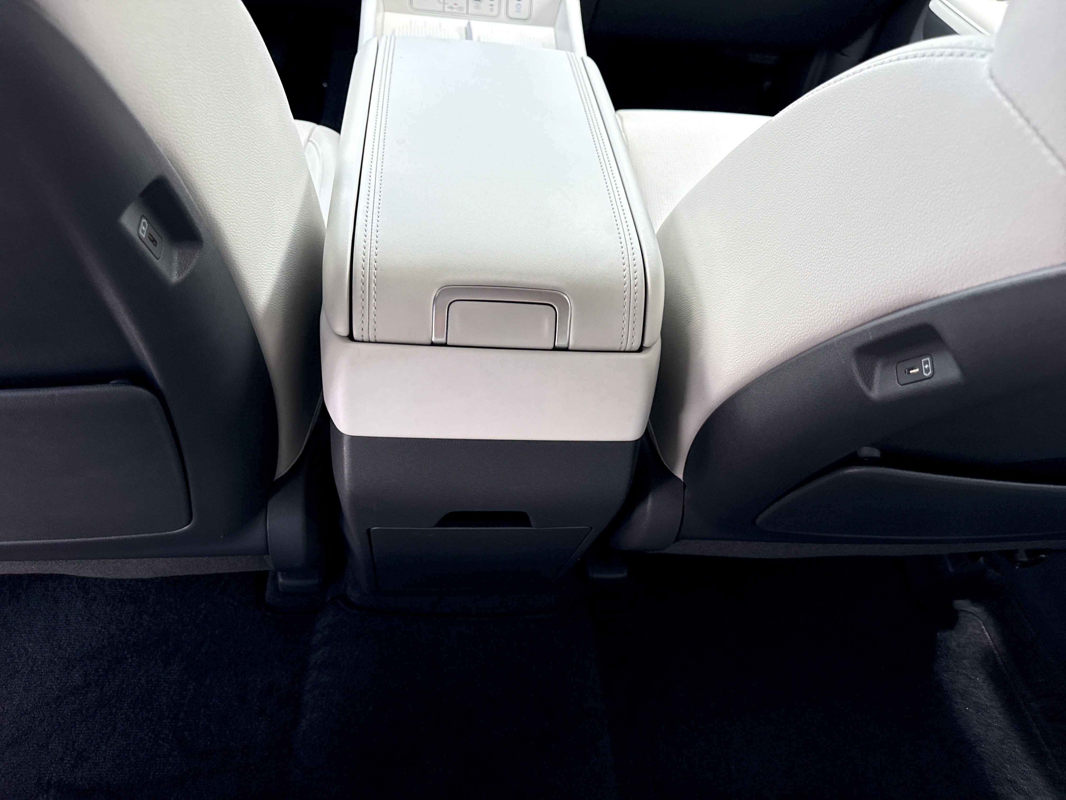 Certified Used 2024 Serenity White Hyundai Limited image 18
