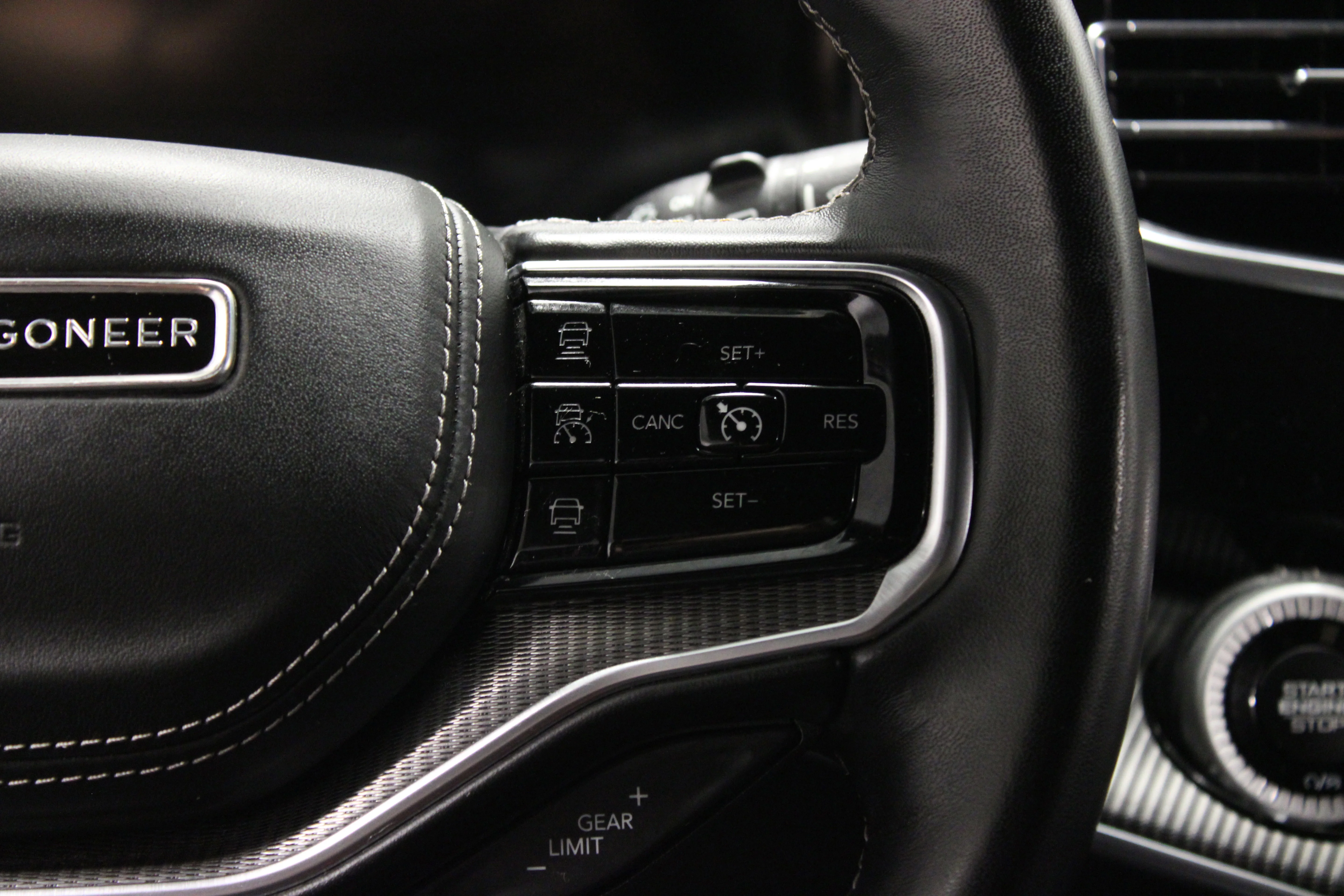 Used 2023 Diamond Black Crystal Pearlcoat Jeep Series II image 27
