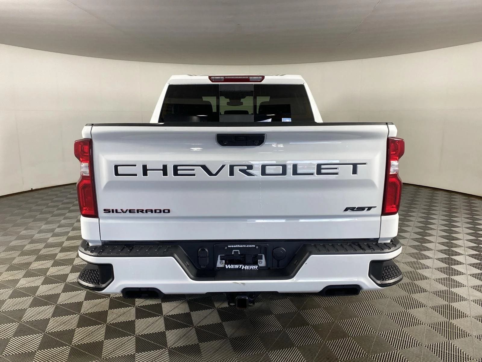 Used 2024 Summit White Chevrolet RST image 6