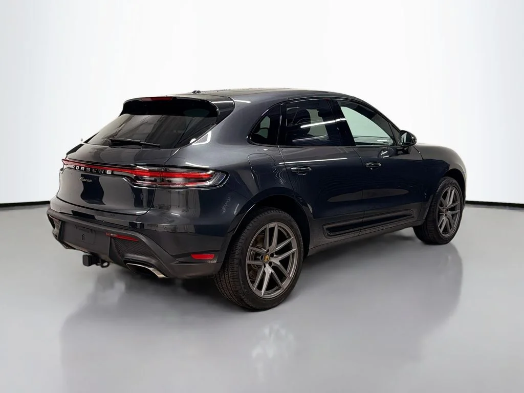 Used 2026  Porsche  image 9
