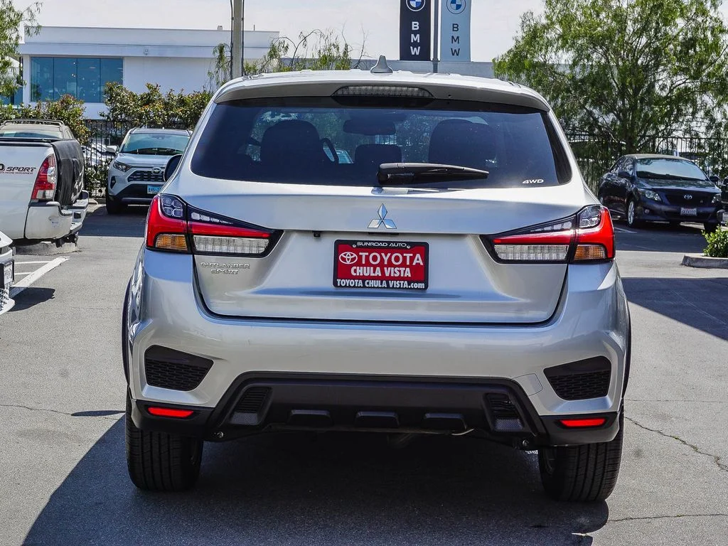 Used 2024 Silver Mitsubishi 2.0 ES image 5