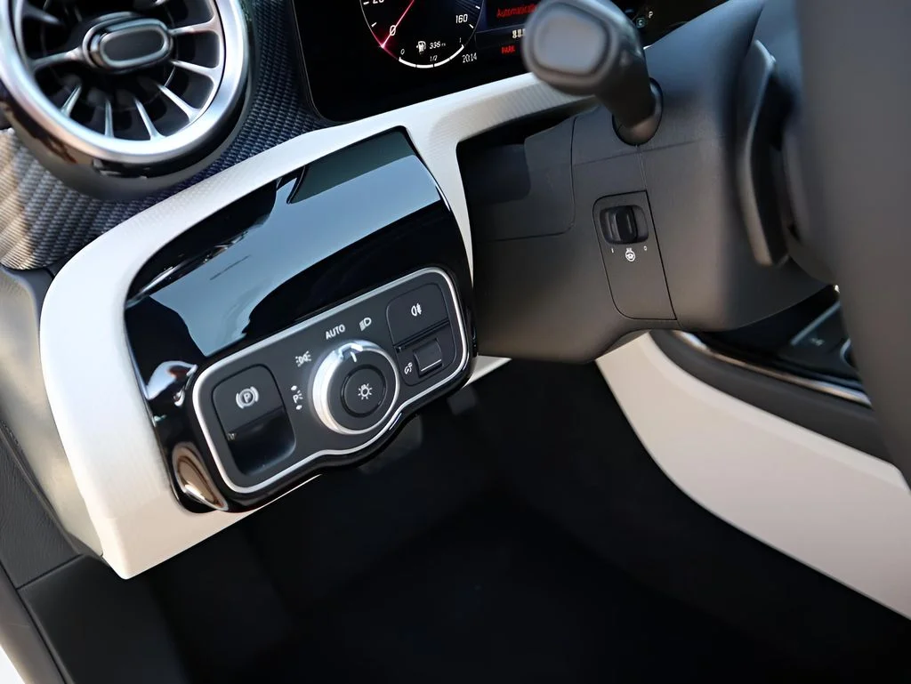 Certified Used 2026 Polar White Mercedes-Benz CLA 250 image 30