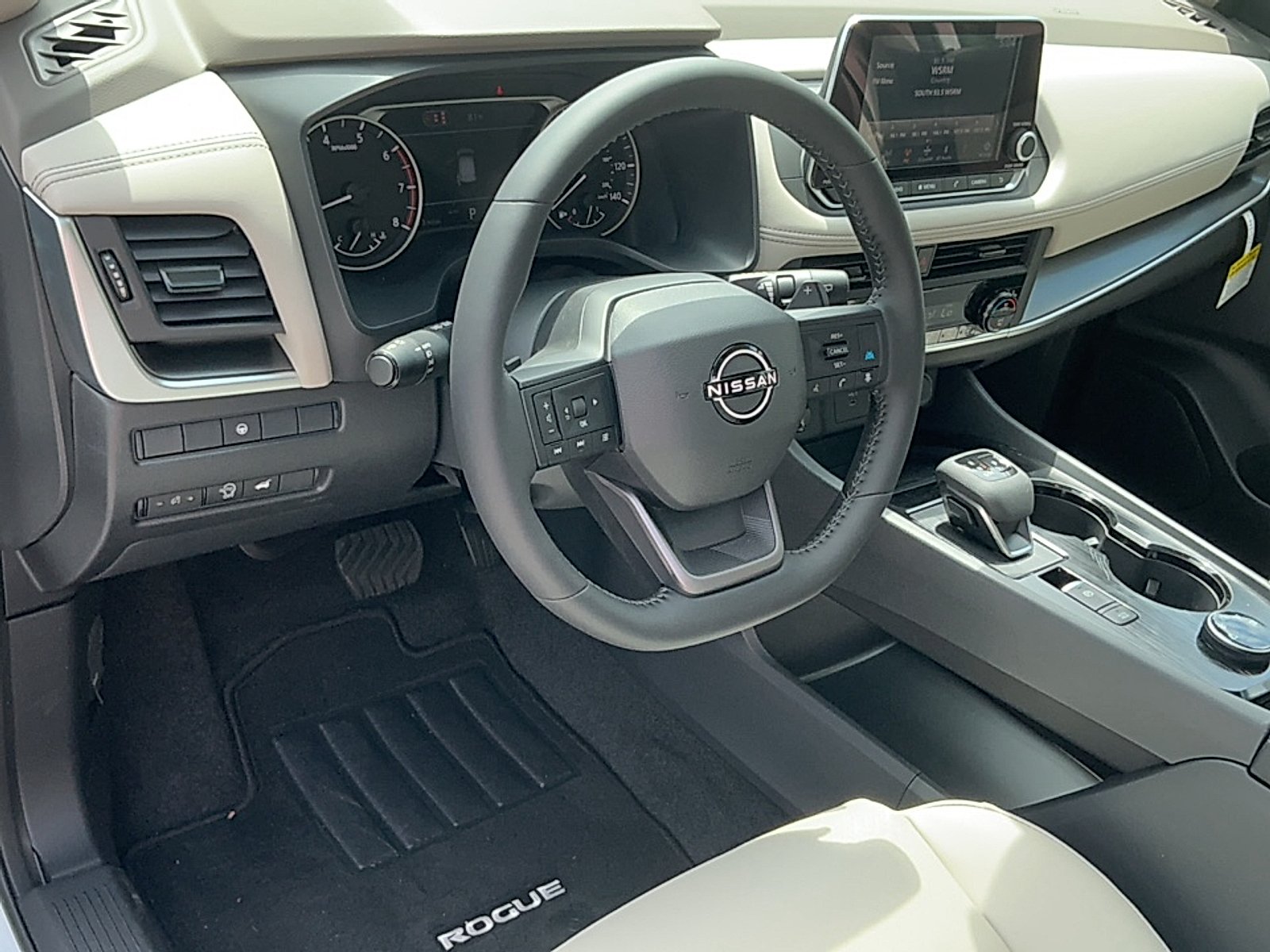 New 2026 Everest White Pearl Tricoat Nissan Dark Armor image 8