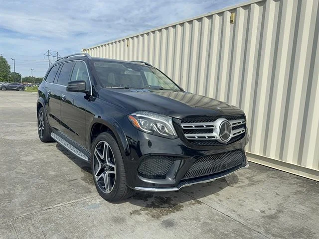 2017 Mercedes-Benz GLS GLS550's photo