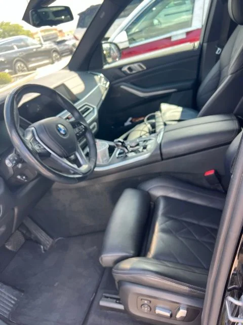 Used 2023 Black BMW xDrive40i image 3