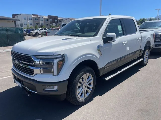 New 2026 Star White Metallic Tri-Coat Ford King Ranch image 35