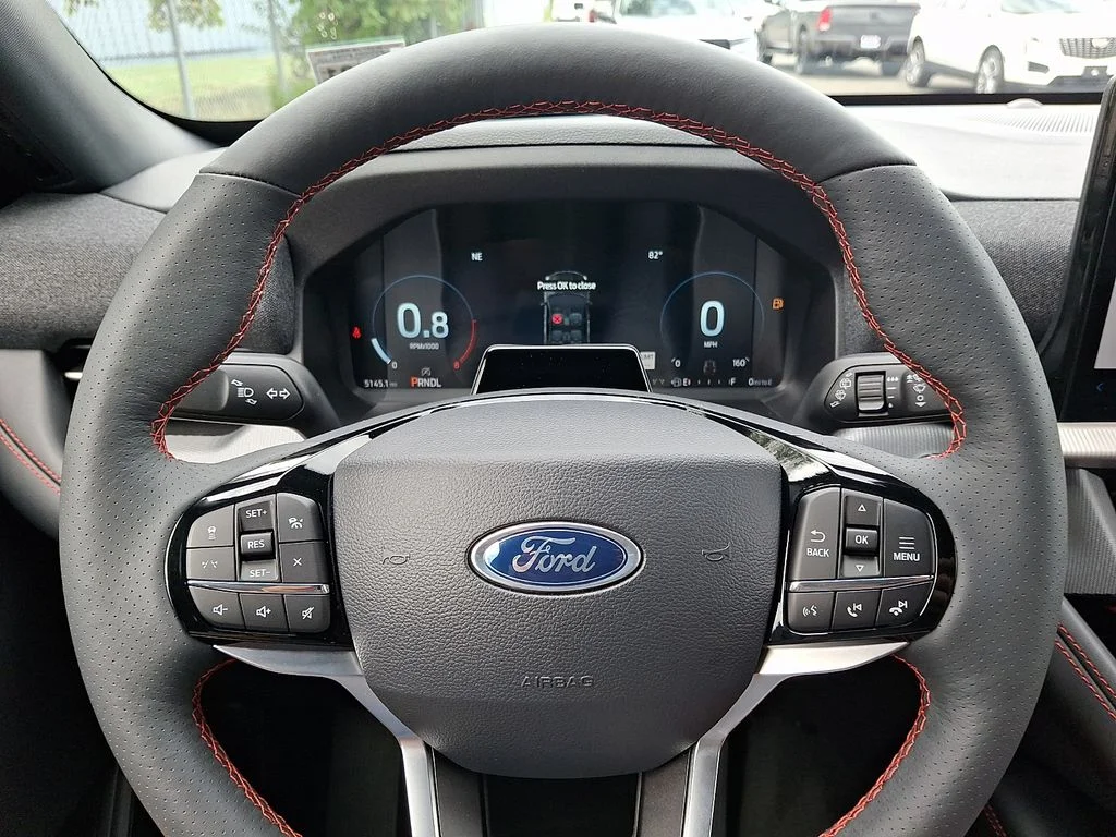 2026 Ford Explorer ST-Line - Photo 18