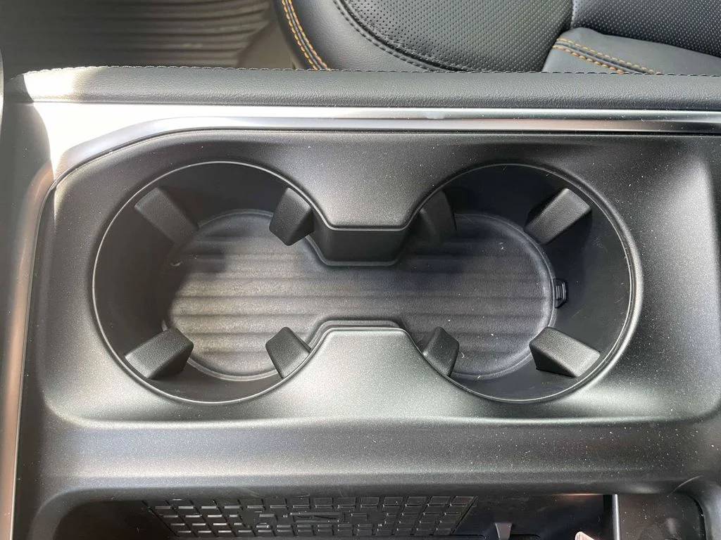 New 2025 Star White Metallic Tri-Coat Ford TREMOR® image 18
