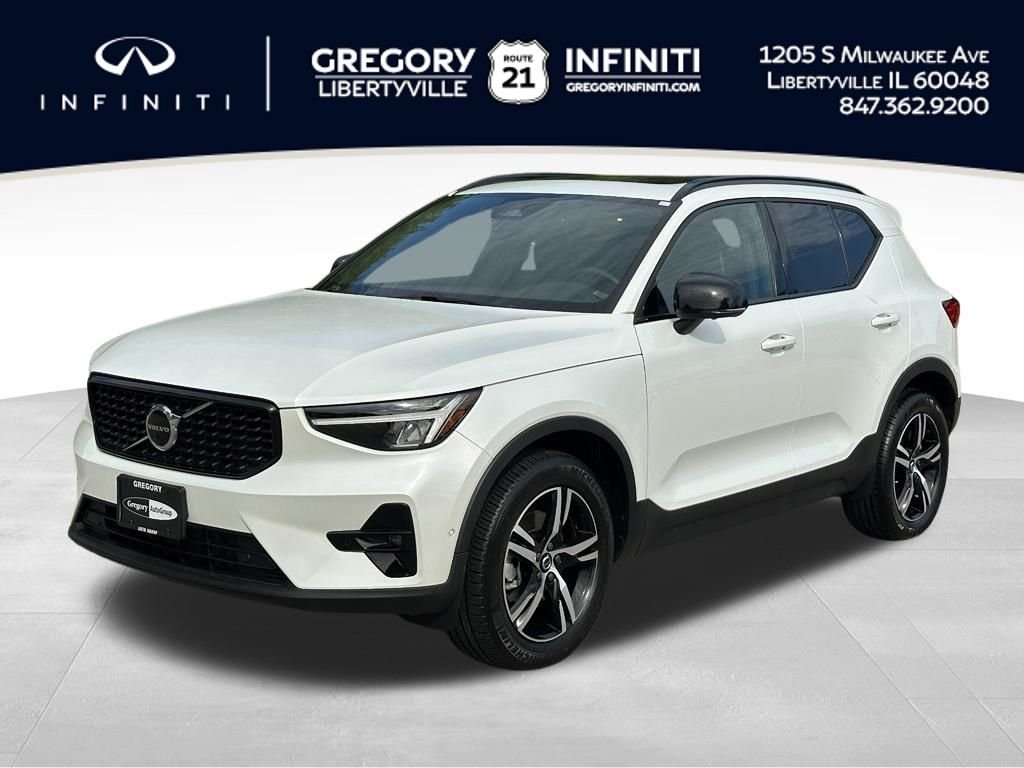 2023 Volvo XC40