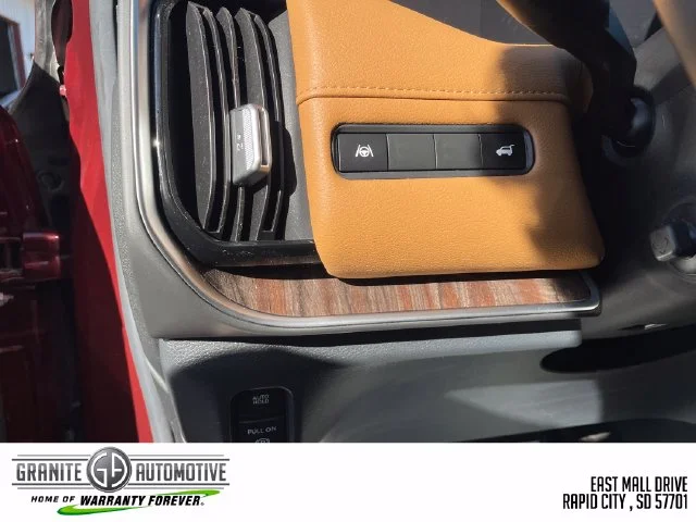 Used 2025 Red Nissan SL image 32