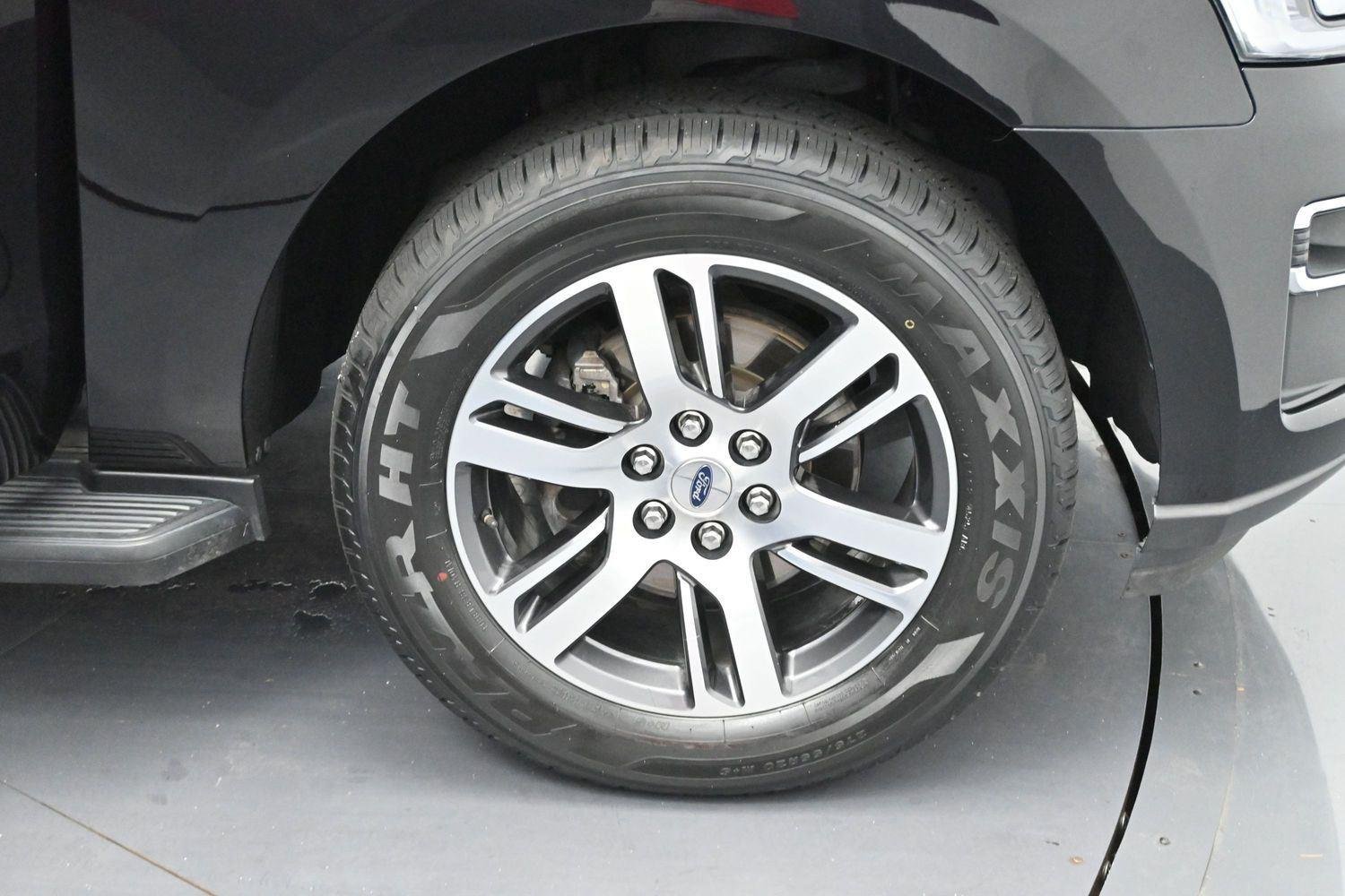 Used 2024 Agate Black Ford Limited image 41