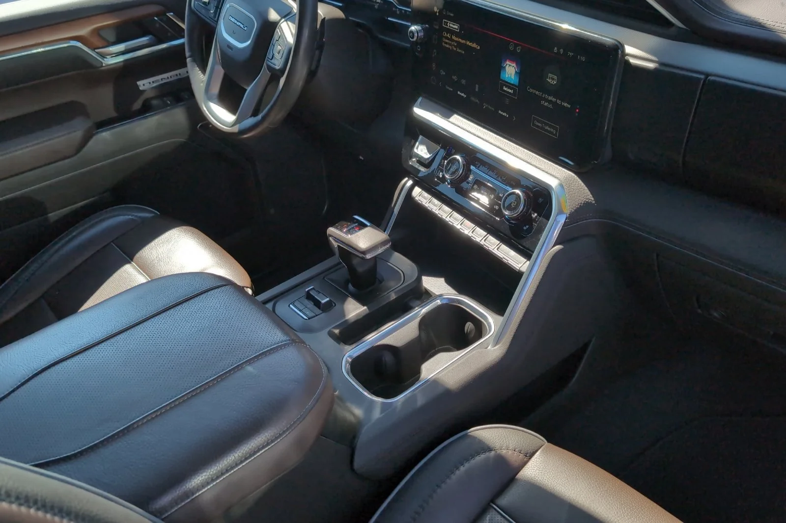 Used 2023 VOLCANIC RED TINTCOAT GMC Denali image 16