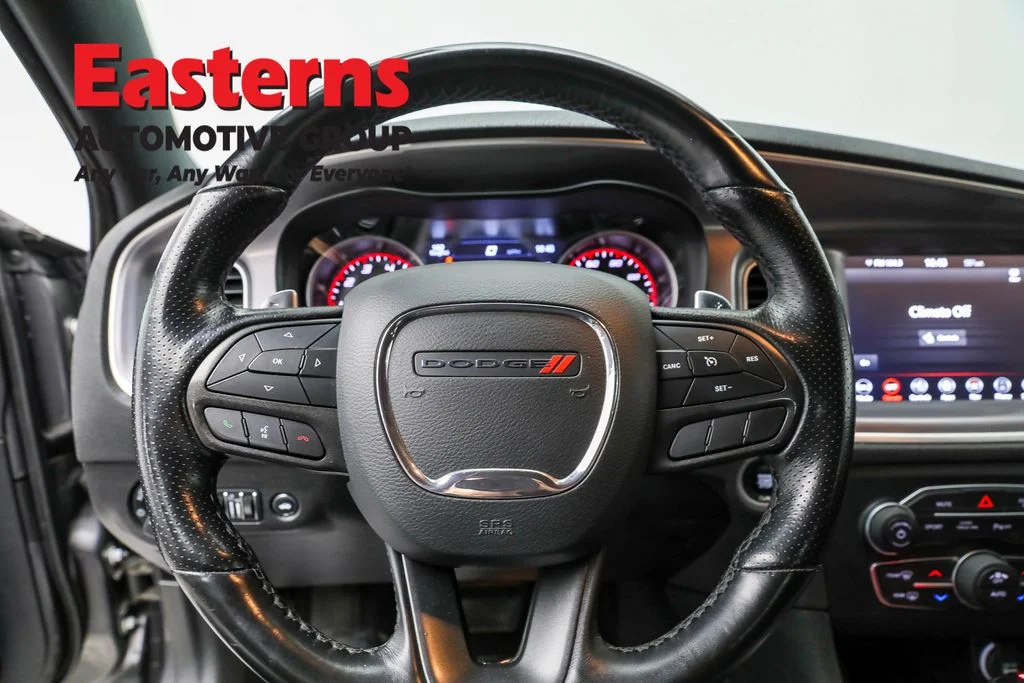 Used 2022 Gray Dodge SXT image 10