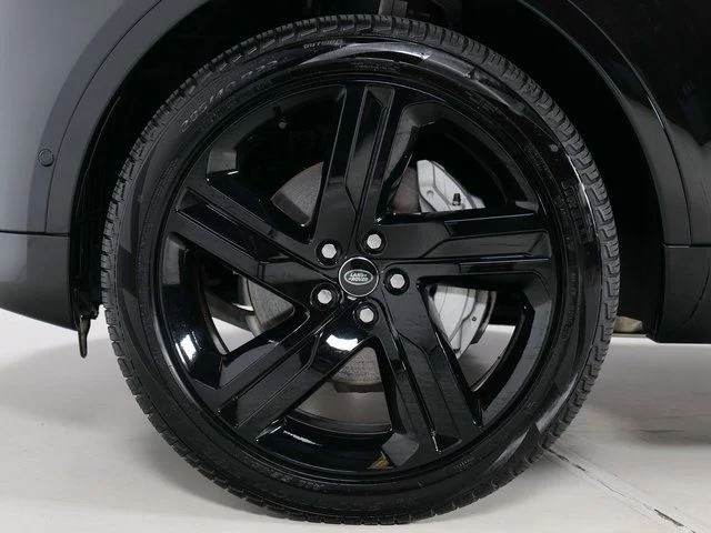 Certified Used 2025 Black Land Rover Dynamic SE image 9