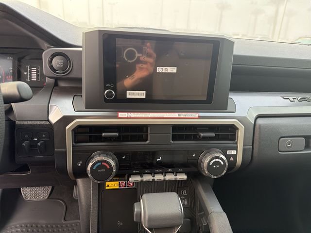 2026 Toyota Tacoma SR5 - Photo 19