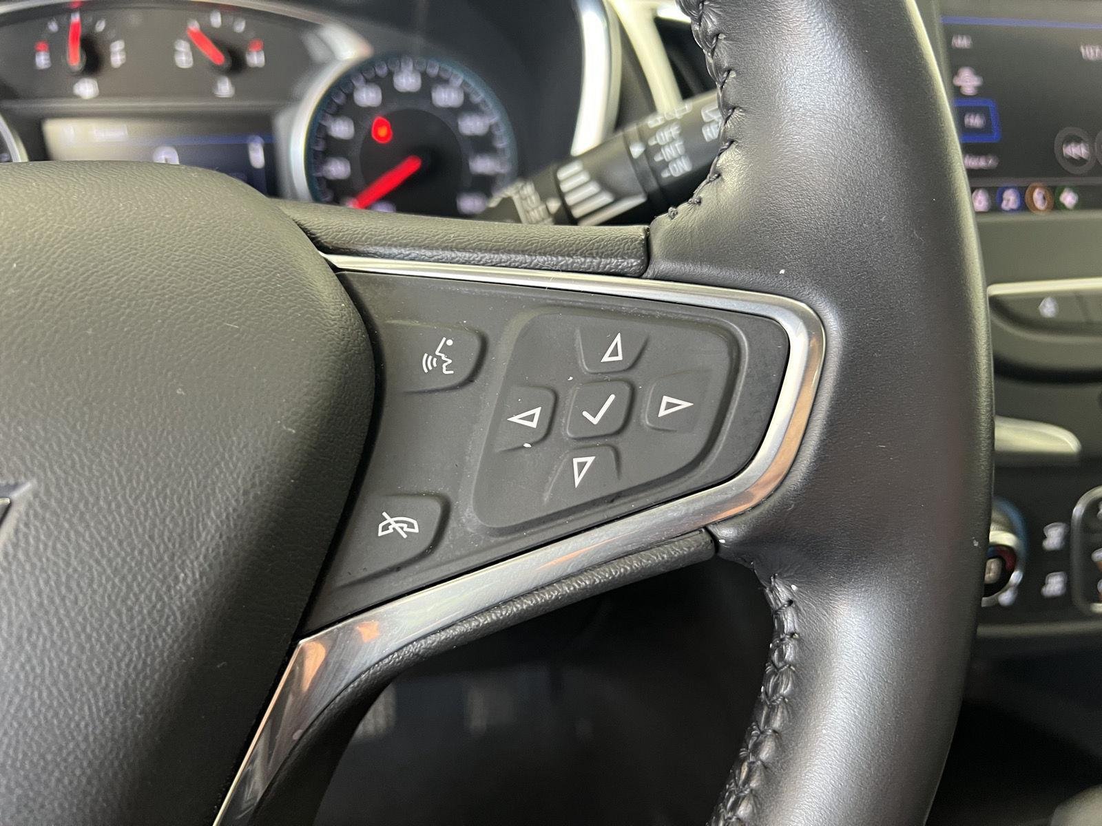 Used 2022 Summit White Chevrolet LT image 10