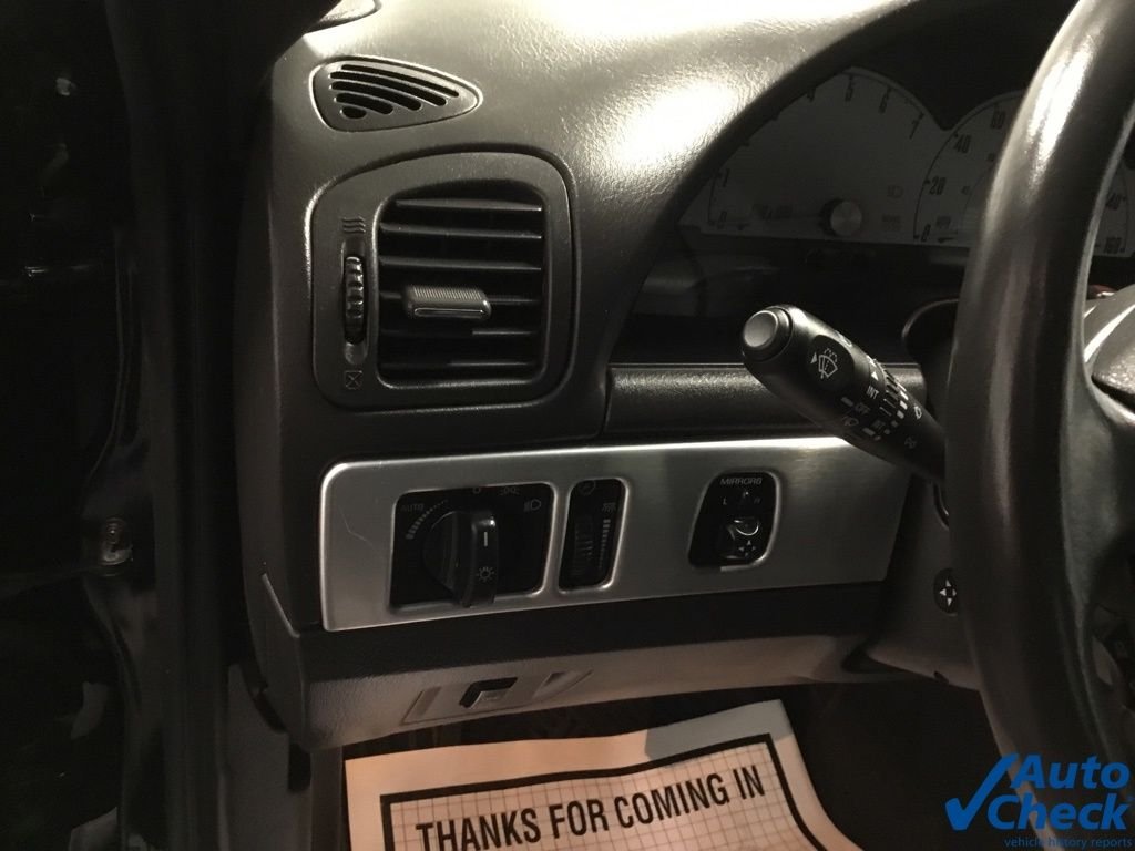 2002 Ford Thunderbird Deluxe - Photo 20