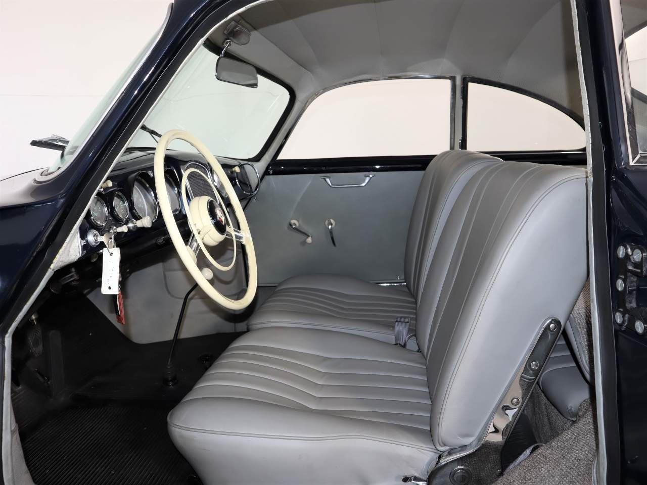 Used 1955 Blue Porsche  image 17