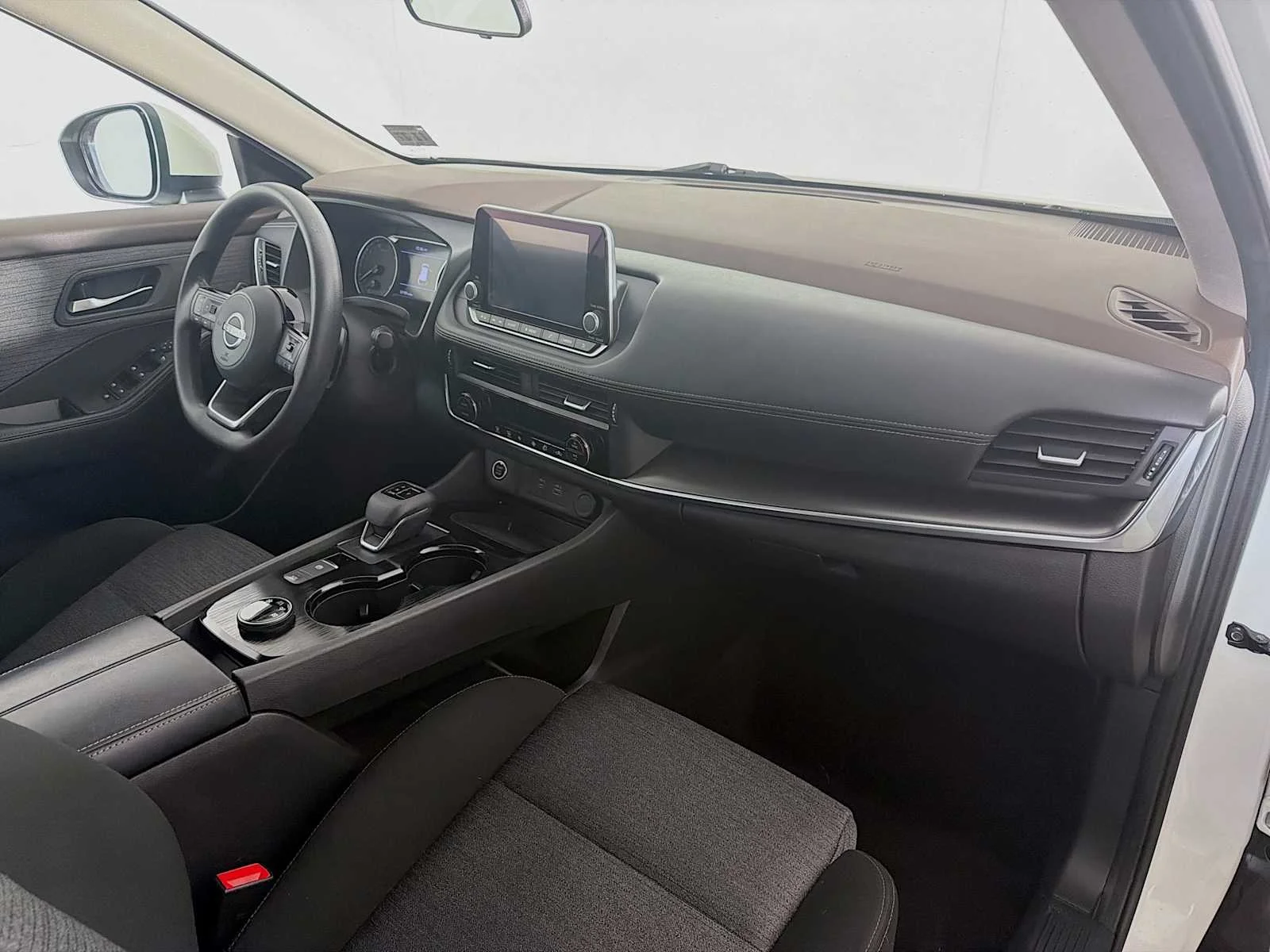Used 2023 Pearl White Tricoat Nissan SV image 26
