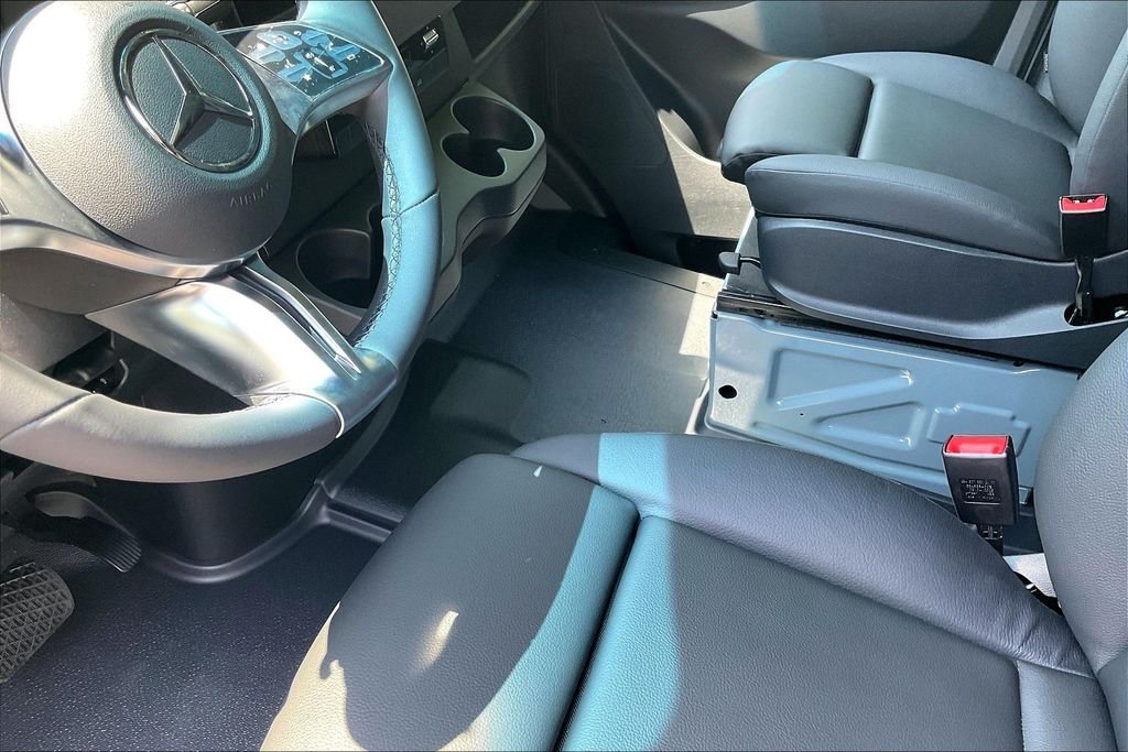 New 2026 Blue Gray Mercedes-Benz Cargo 170 WB image 7