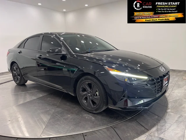 Pre-Owned 2022 Hyundai Elantra SEL