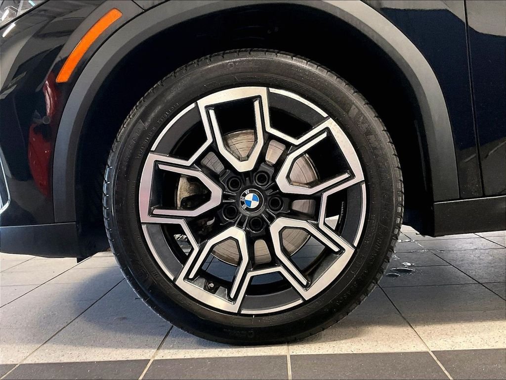 Used 2026 Black BMW xDrive28i image 7