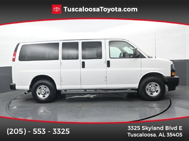 2022 Chevrolet Express Passenger LS