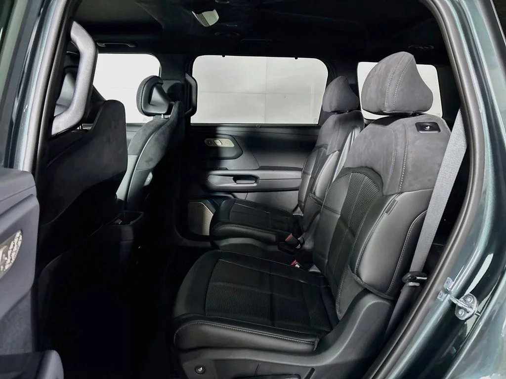 New 2027 Black Jade Green Kia SX-PRESTIGE image 21