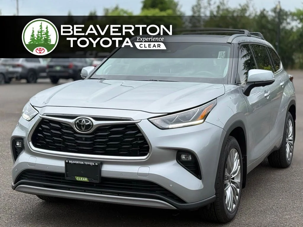 2023 Toyota Highlander Platinum AWD's photo