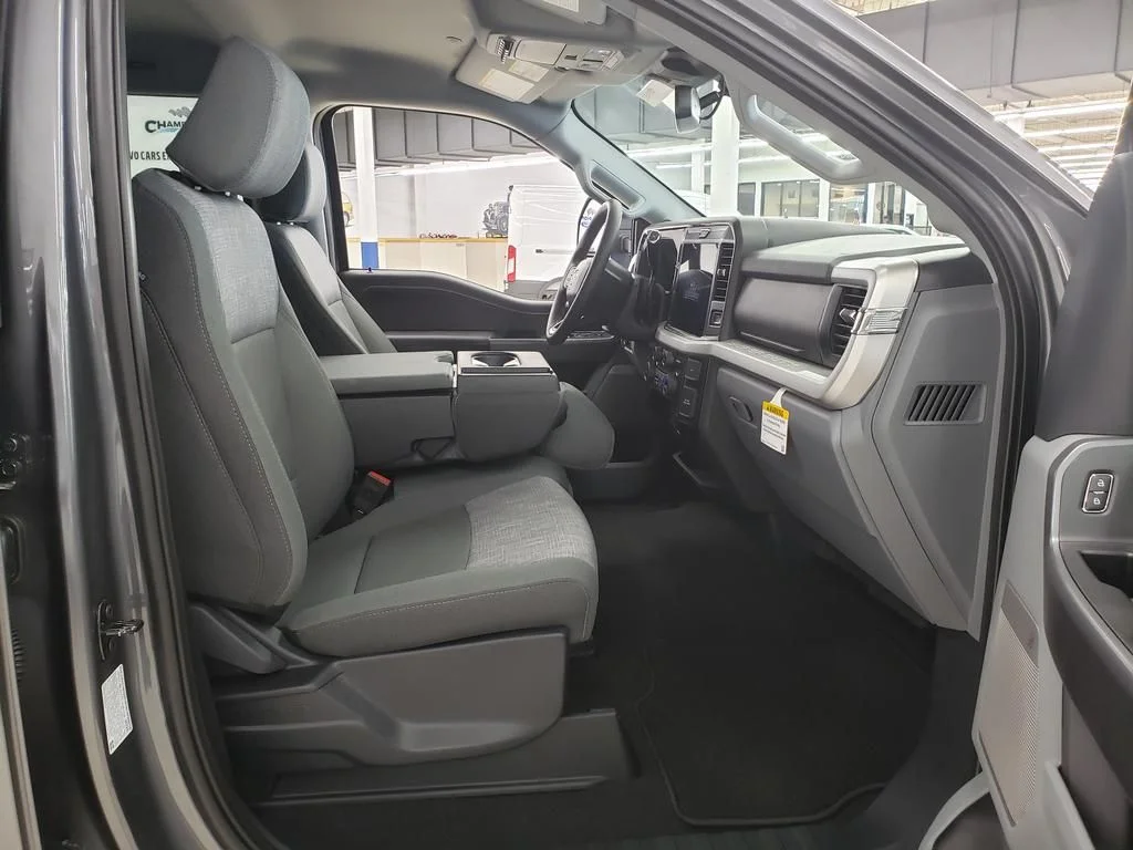 New 2026 Carbonized Gray Metallic Ford F-350® XLT image 18