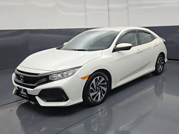 Used 2019  Honda LX Hatchback 4D image 18