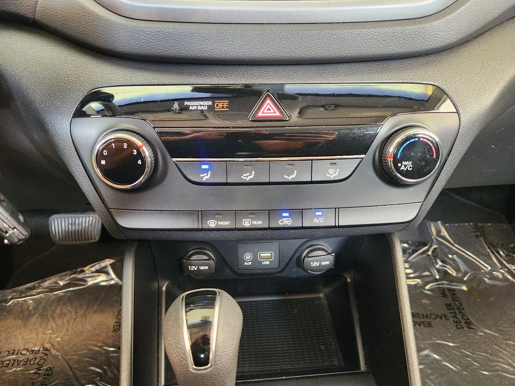 Used 2016 Ash Black Hyundai SE image 21