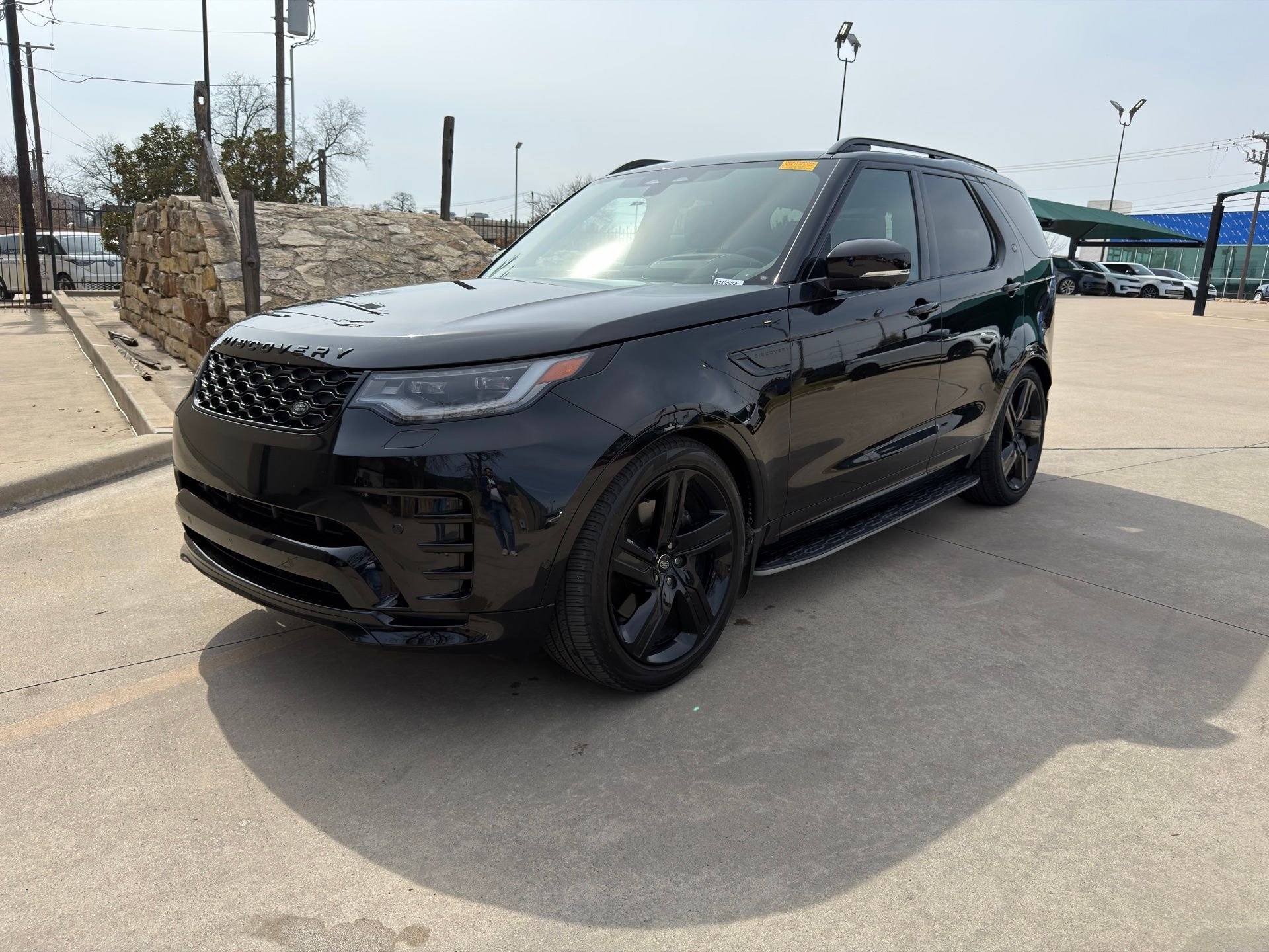 2024 Land Rover Discovery Dynamic SE