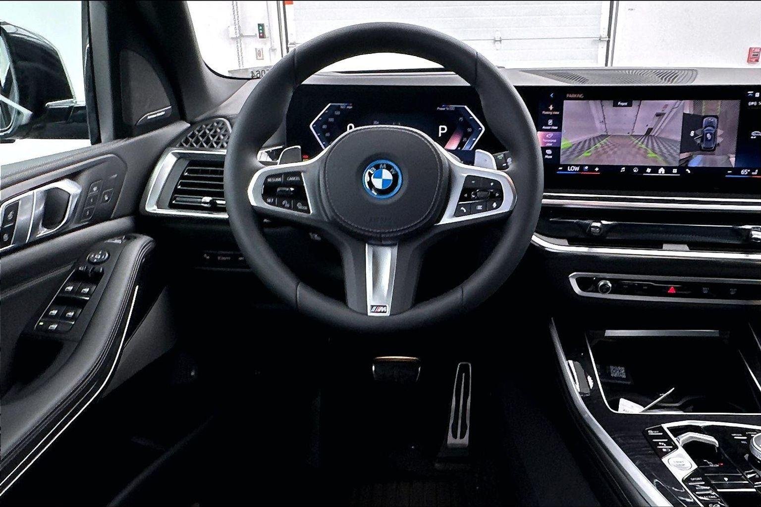 New 2026 Skyscraper Grey Metallic BMW xDrive50e image 11