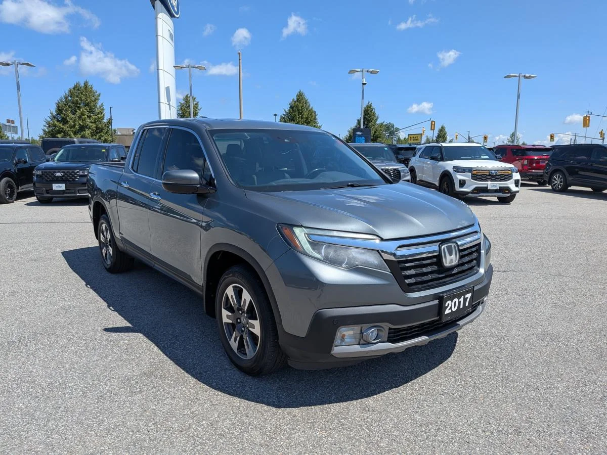 Used 2017 Grey Honda 4wd Crew Cab Touring image 3