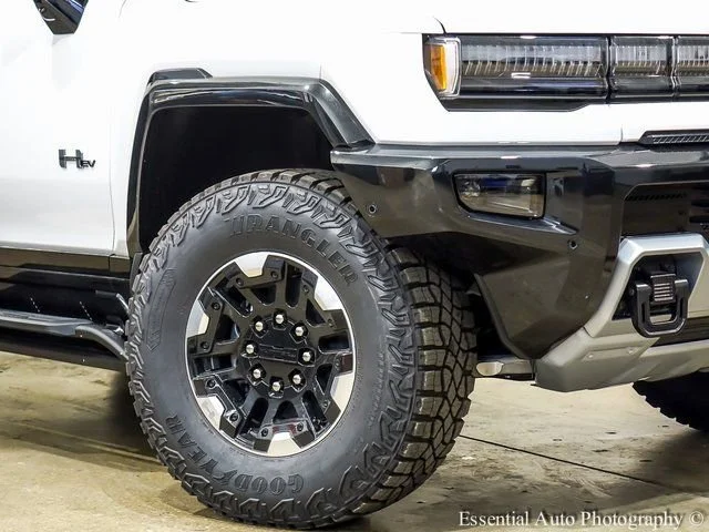 New 2025 Interstellar White GMC 3X image 3