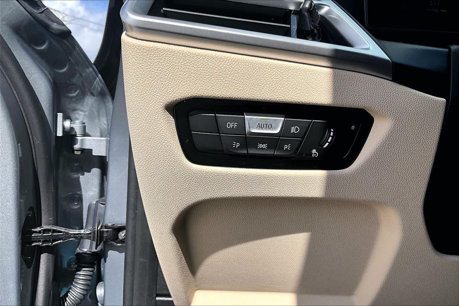 Used 2026 Skyscraper Grey Metallic BMW 330i NA image 33