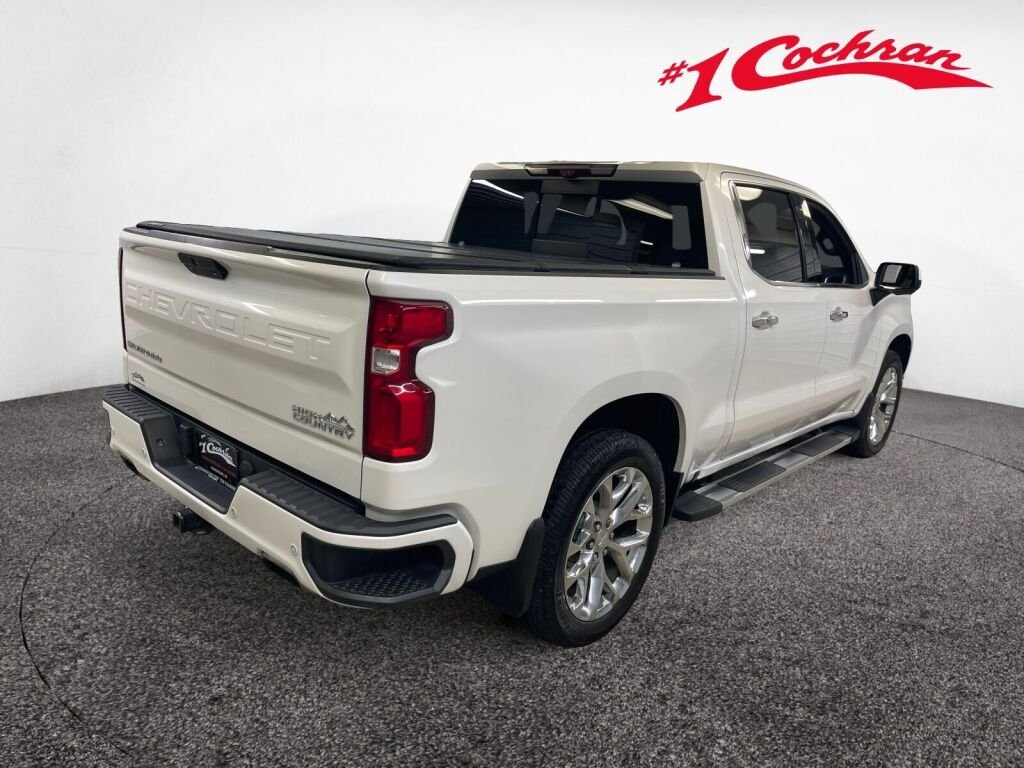 Used 2021 IRIDESCENT PEARL TRICOAT Chevrolet High Country image 26