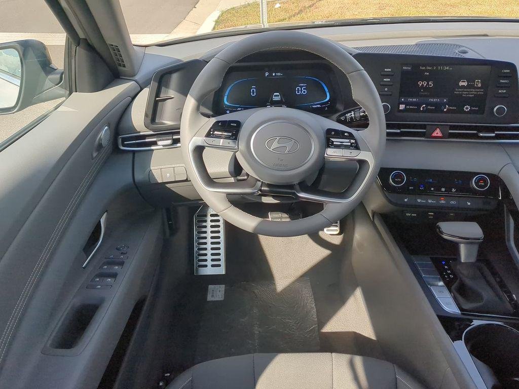 New 2026 Black Hyundai SEL Sport Premium image 17